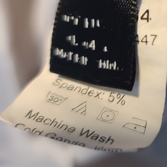 Basic White Long Sleeve V-neck Shirt Med - Picture 4 of 4